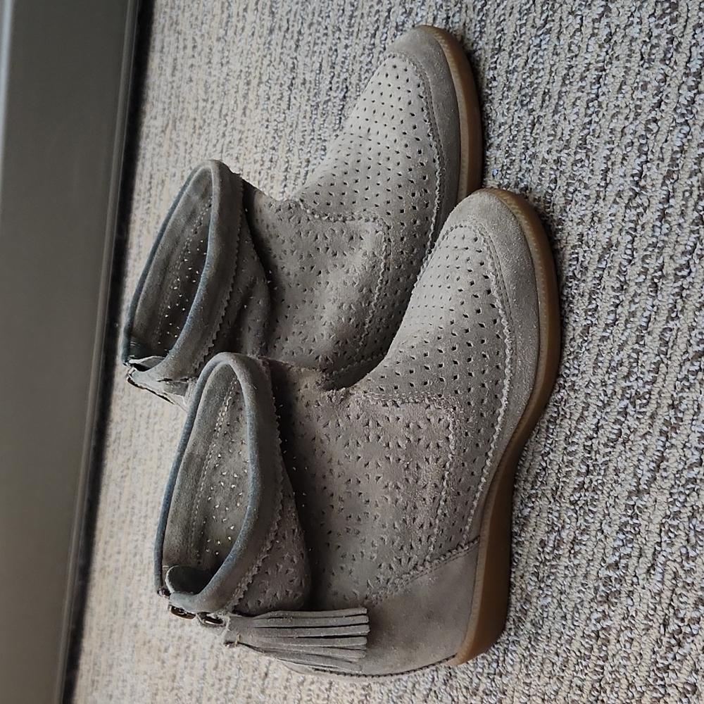 Isabel Marant Bealay Suede Booties - Picture 1 of 16